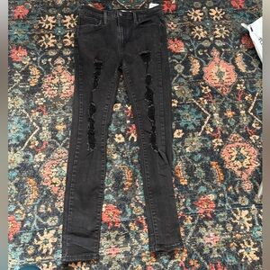 Black Levi’s Jeans